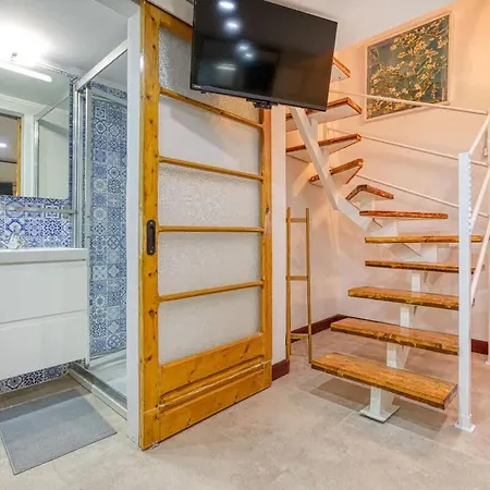 Charming Maltese Loft Steps From & Cafes Sliema
