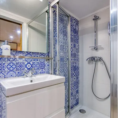 Apartment Charming Maltese Loft Steps From & Cafes Sliema