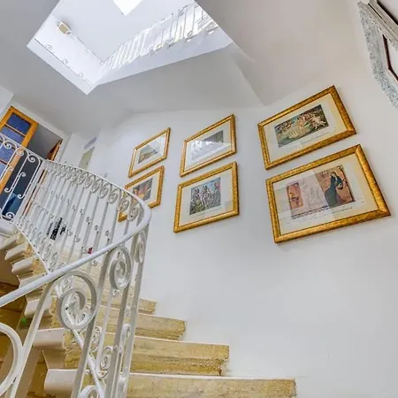 Apartment Charming Maltese Loft Steps From & Cafes Sliema